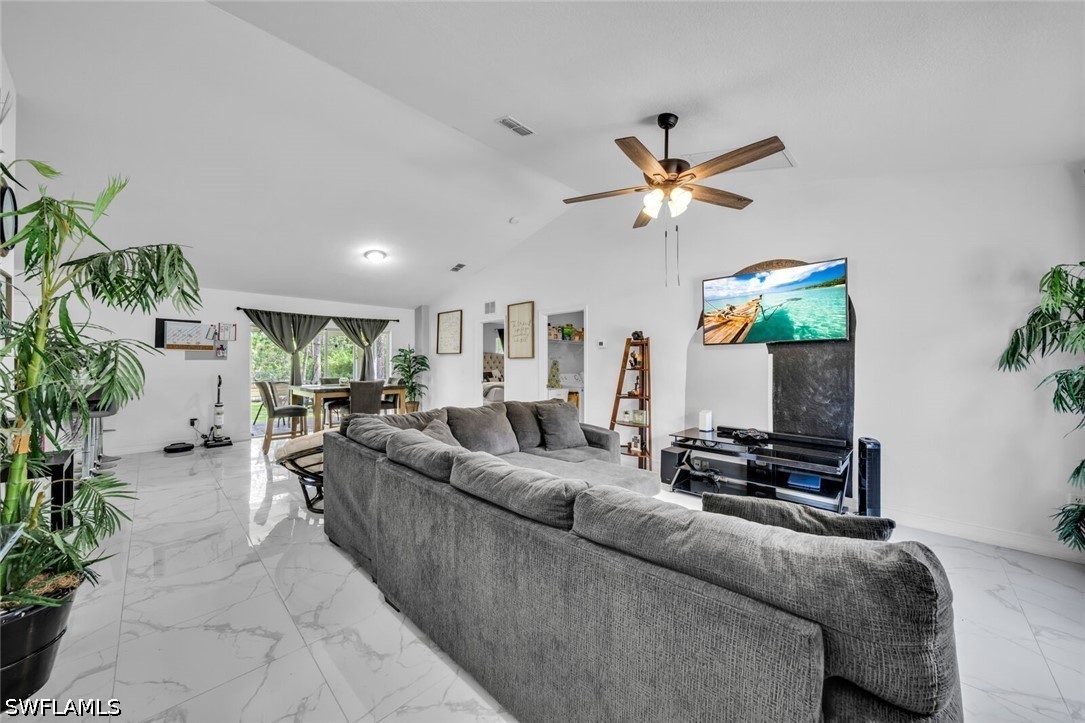4 Bed SingleFamilyResidence for Sale in Naples, photo 7