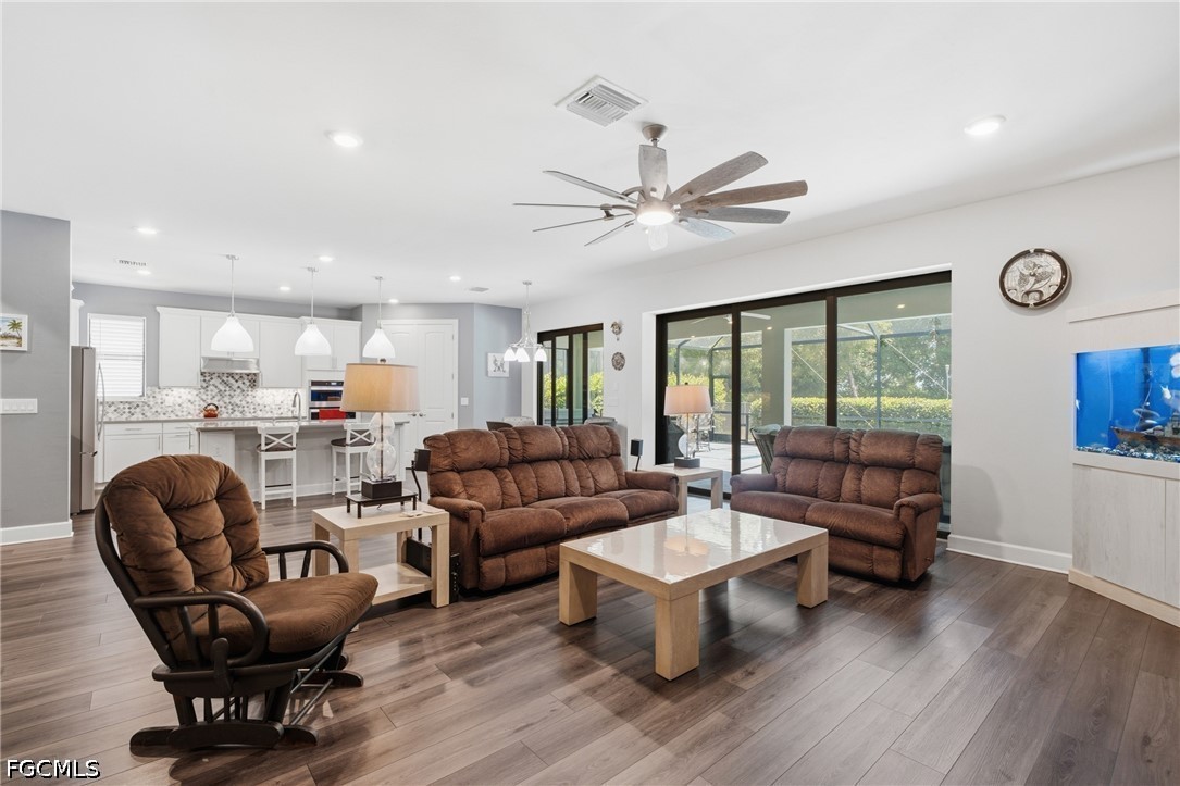 4 Bed Pool Home for Sale in Eagle Reserve, photo 7