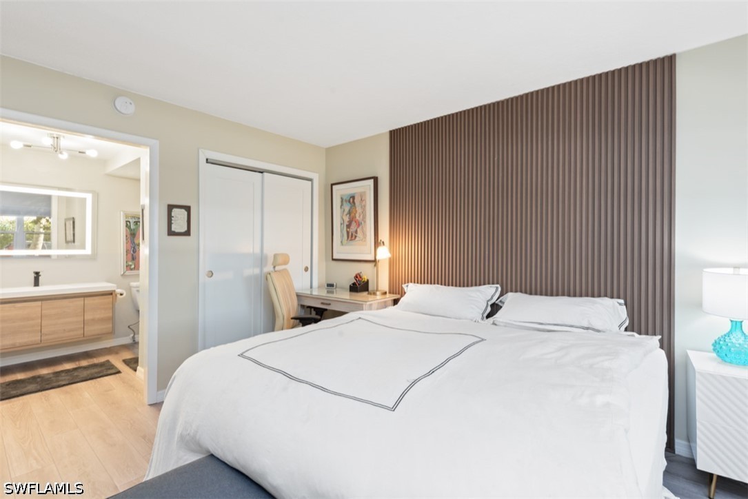 2 Bed Pool Home for Sale in Town Manor, photo 7