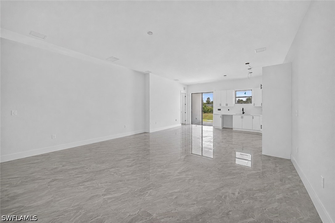 6 Bed Duplex for Sale in Lehigh Acres, photo 7