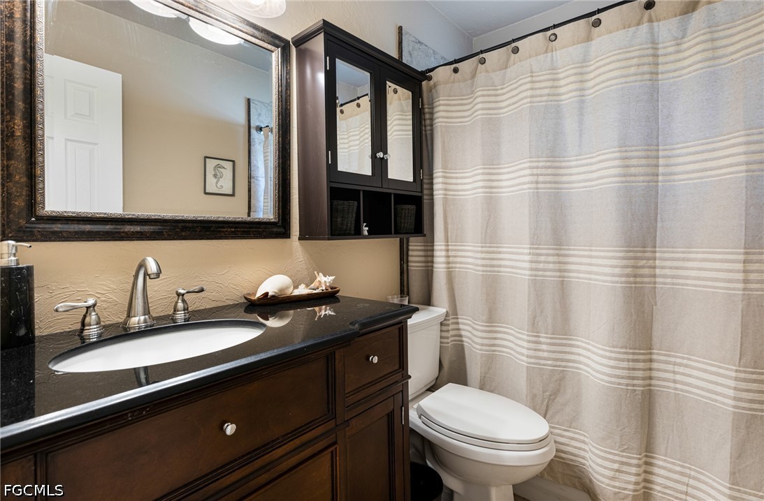 3 Bed SingleFamilyResidence for Sale in San Carlos Park, photo 7