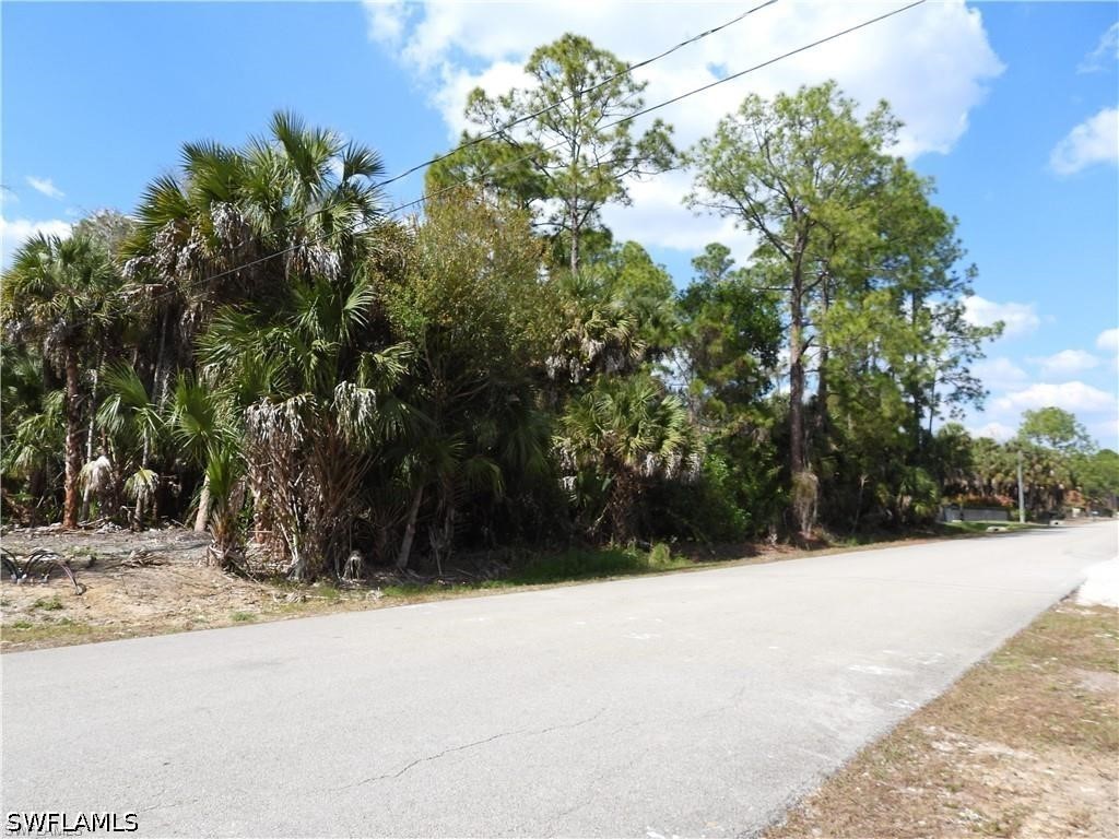 Residential for Sale in Golden Gate Estates, photo 7