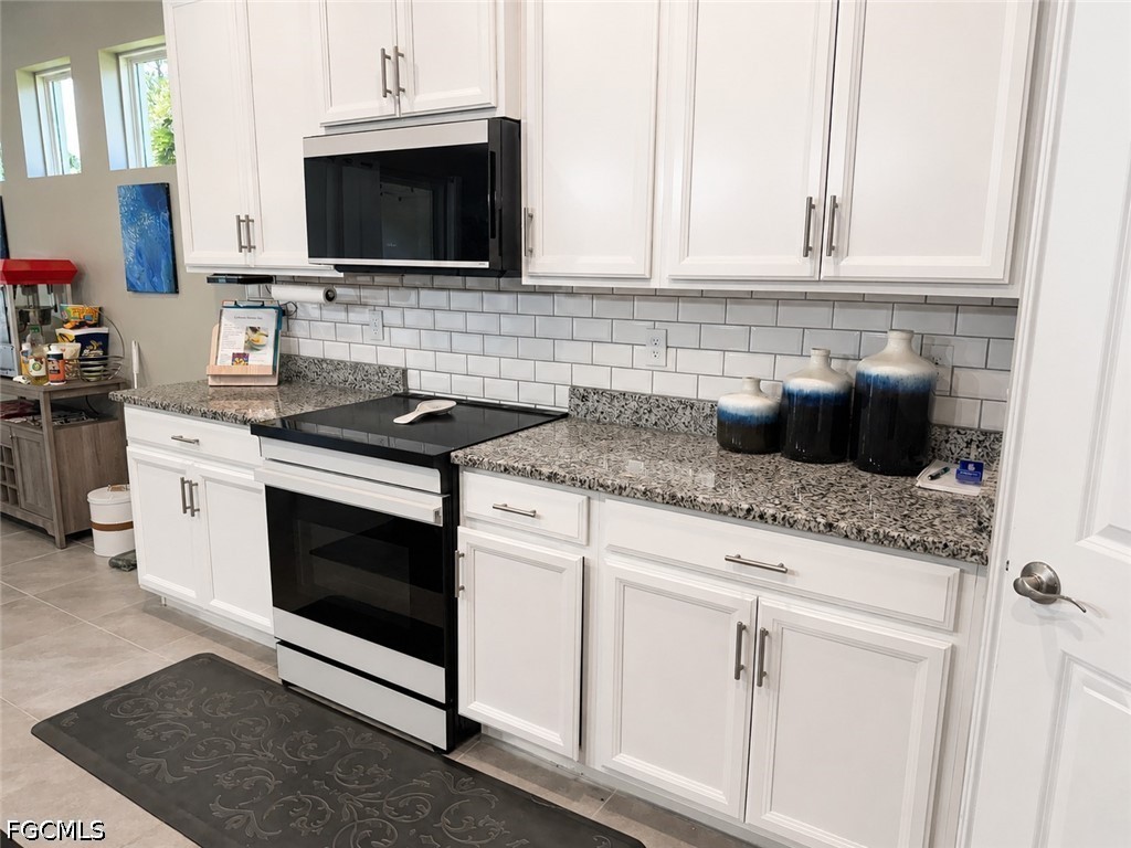 3 Bed SingleFamilyResidence for Sale in Brightwater, photo 7