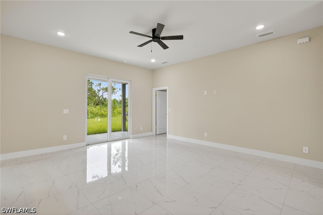4 Bed SingleFamilyResidence for Sale in Lehigh Acres, photo 7