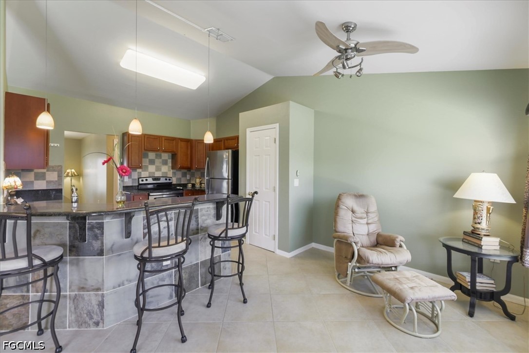 3 Bed SingleFamilyResidence for Sale in Town Lakes, photo 7