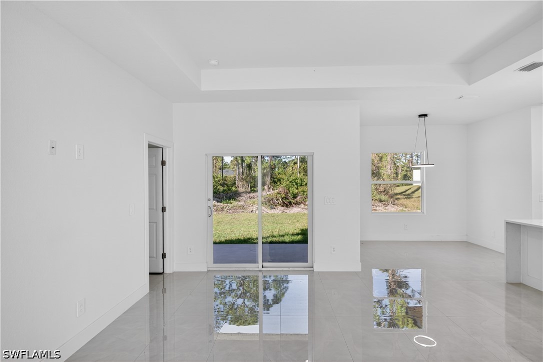4 Bed SingleFamilyResidence for Sale in Lehigh Acres, photo 7