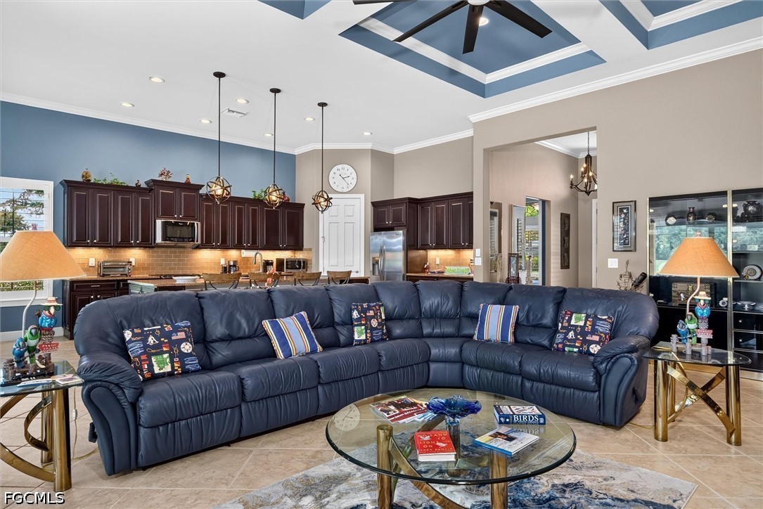3 Bed Pool Home for Sale in Somerset, photo 7