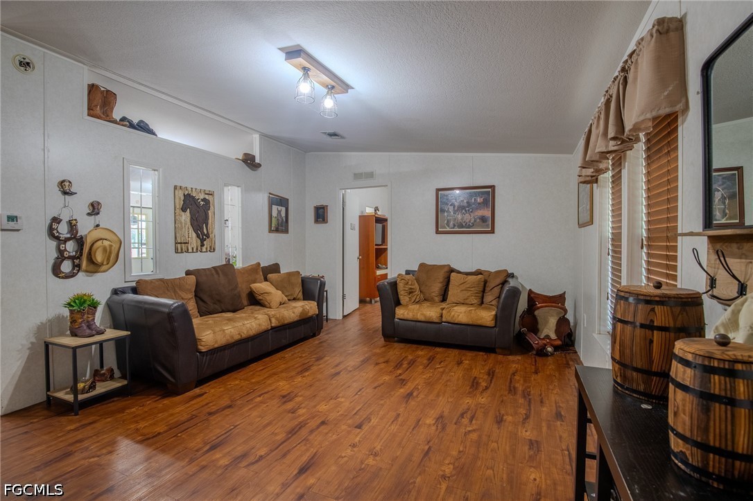 3 Bed ManufacturedHome for Sale in Clewiston, photo 7