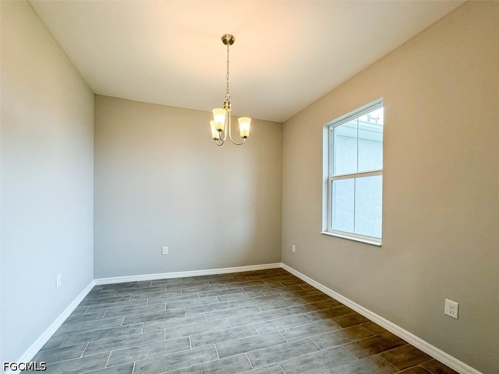 3 Bed SingleFamilyResidence for Sale in Cape Coral, photo 7