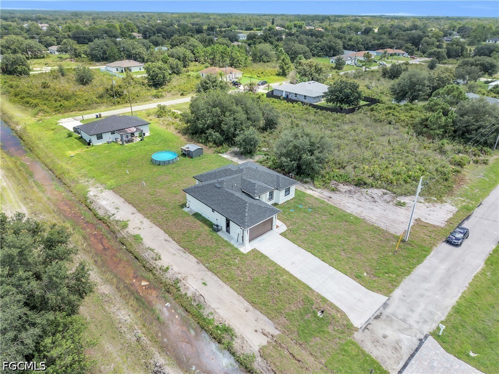 4 Bed SingleFamilyResidence for Sale in Lehigh Acres, photo 7