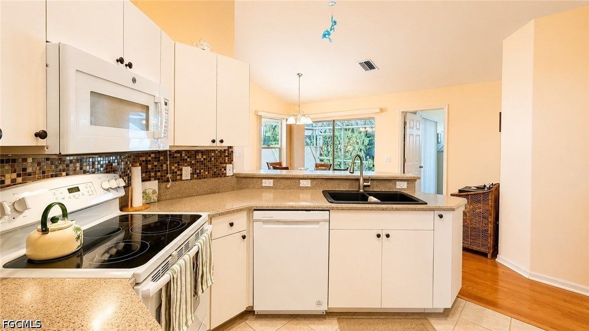 3 Bed SingleFamilyResidence for Sale in Palm Island, photo 7