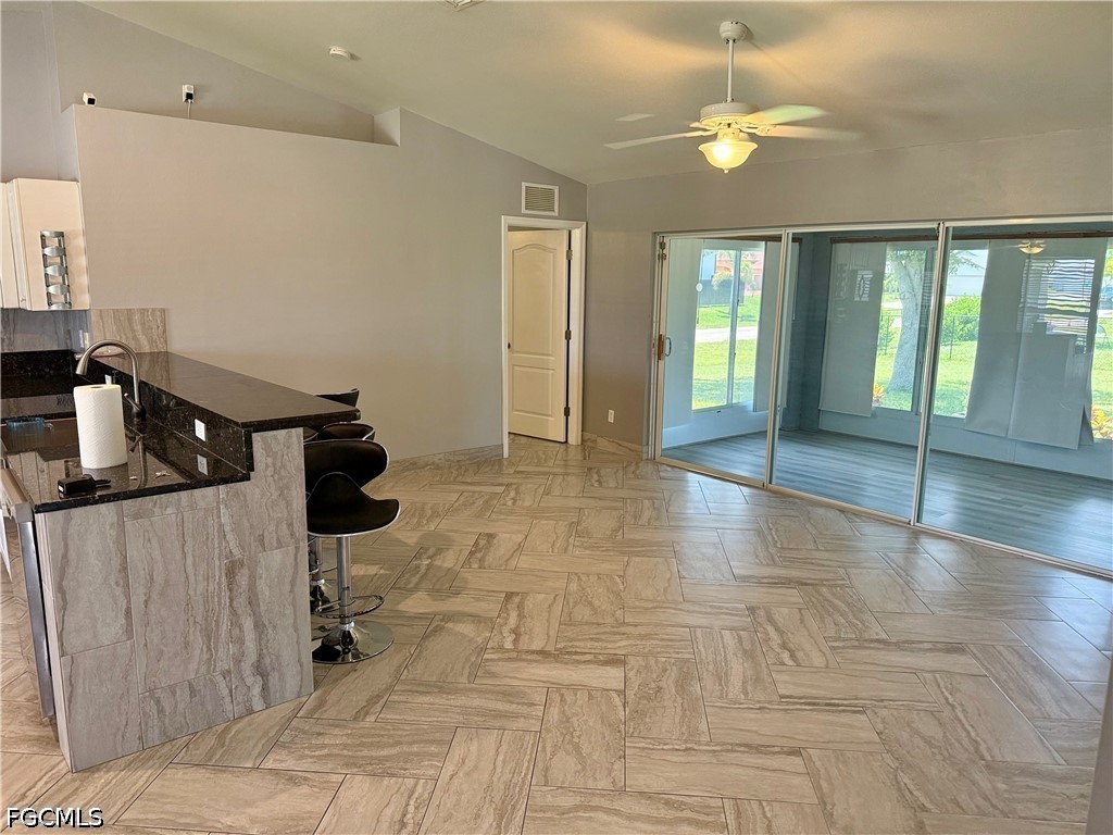 3 Bed SingleFamilyResidence for Sale in Cape Coral, photo 7