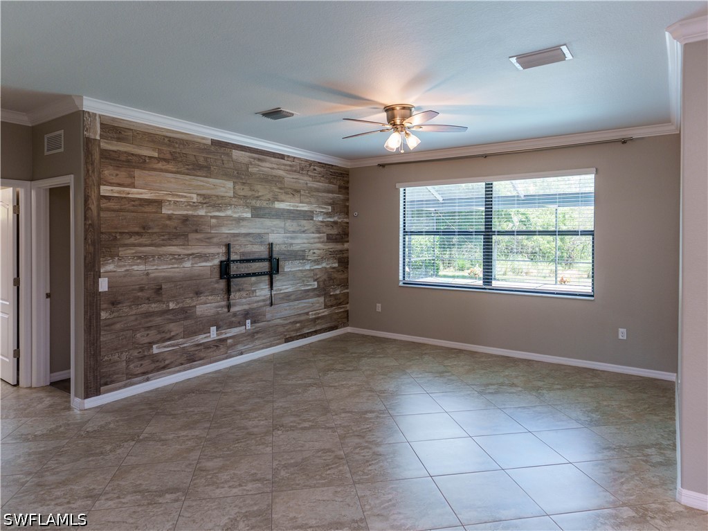 5 Bed Pool Home for Sale in Artesia, photo 7