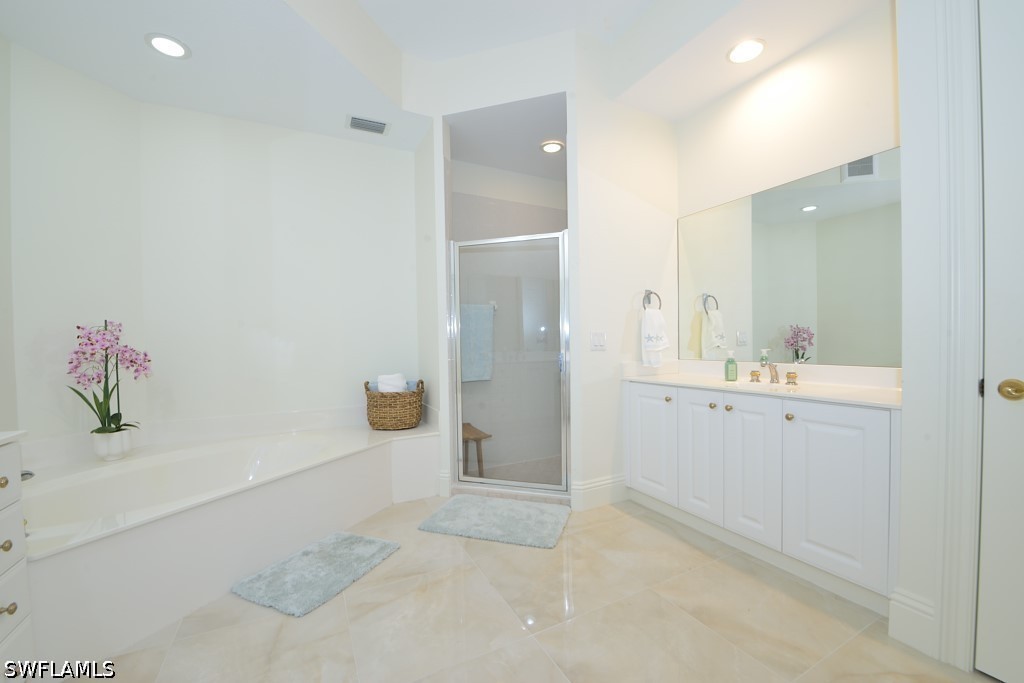 3 Bed Condominium for Sale in Cherry Oaks, photo 7