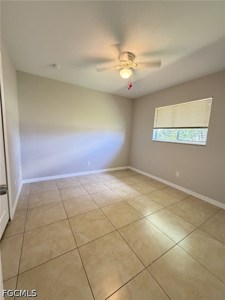 2 Bed Duplex for Sale in Cape Coral, photo 7