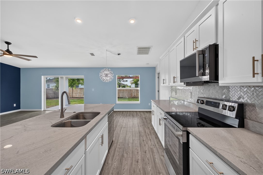 4 Bed SingleFamilyResidence for Sale in Cape Coral, photo 7