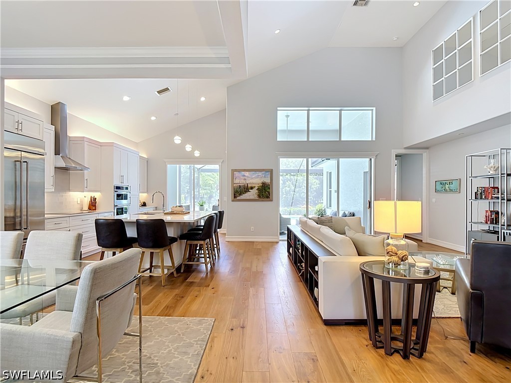 3 Bed Pool Home for Sale in Ventura, photo 7