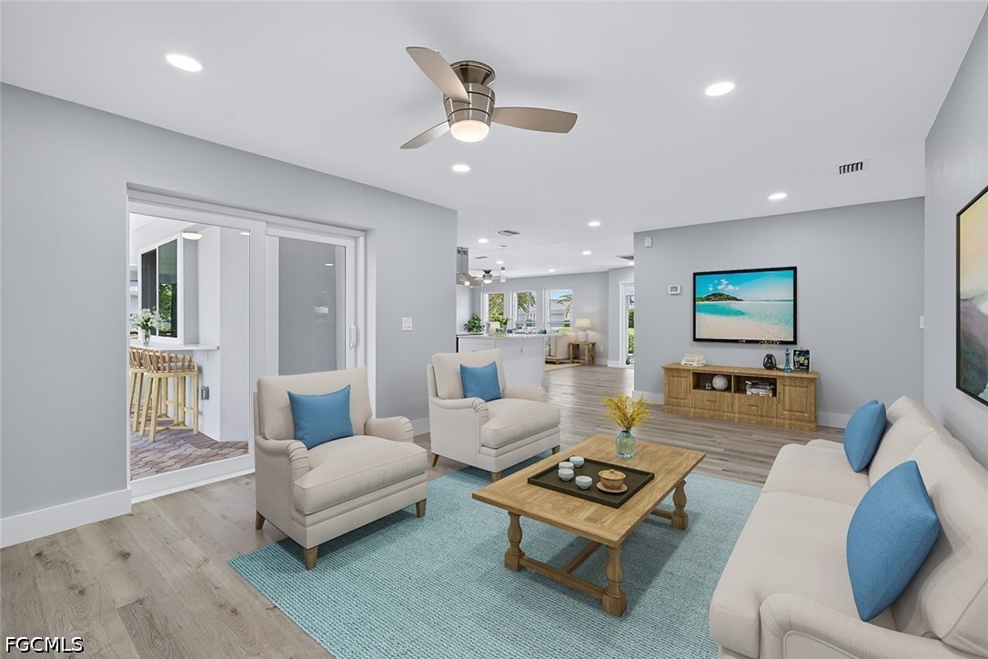 4 Bed Waterfront Home for Sale in Fort Myers, photo 7