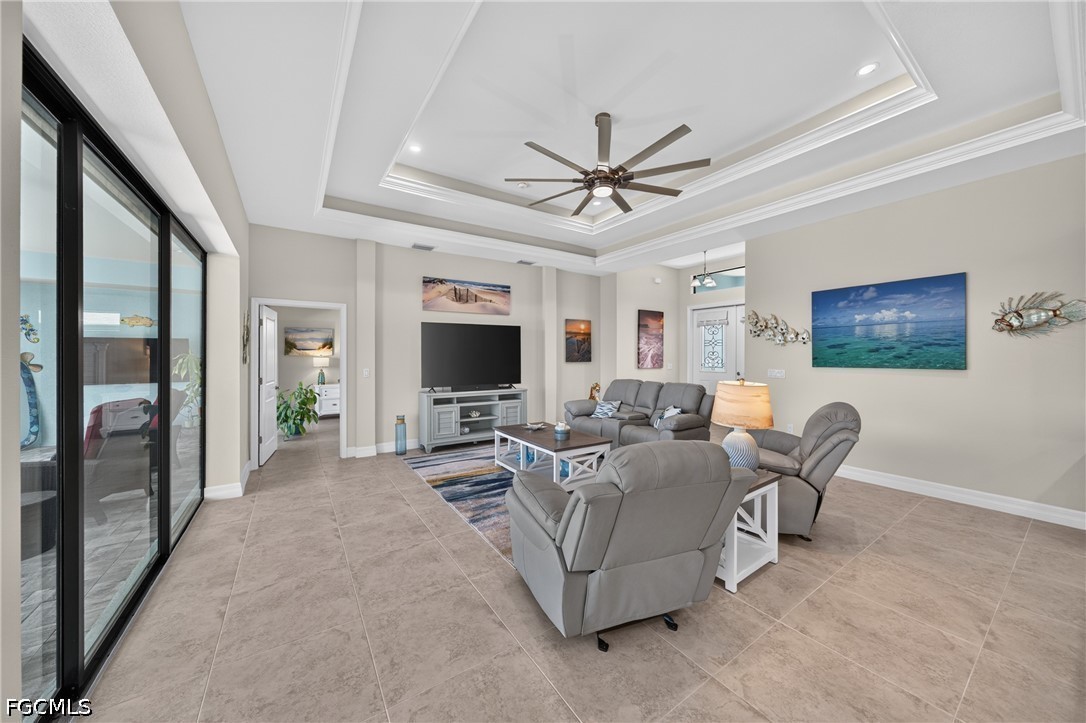 3 Bed Pool Home for Sale in Cape Coral, photo 7