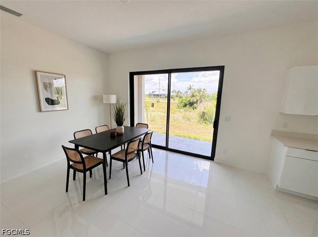4 Bed SingleFamilyResidence for Sale in Cape Coral, photo 7