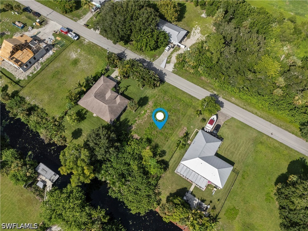 Waterfront Home for Sale in River Oaks, photo 7