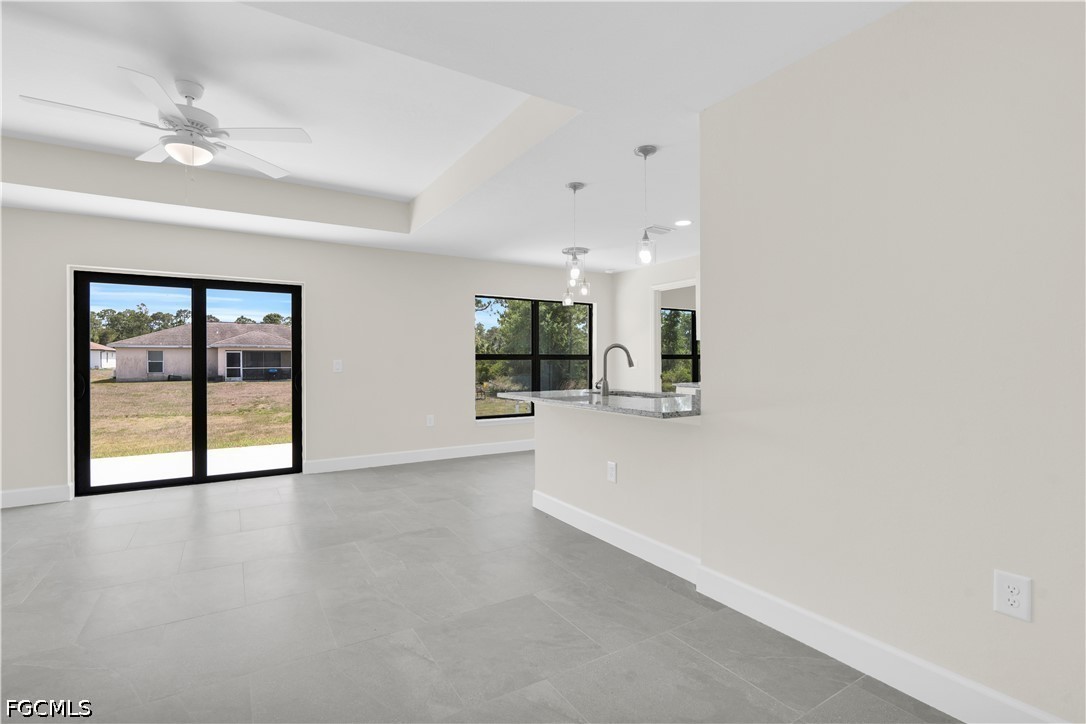3 Bed SingleFamilyResidence for Sale in Lehigh Estates, photo 7
