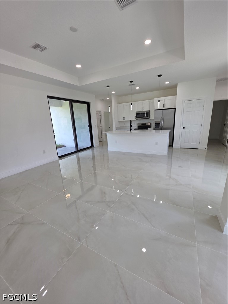 3 Bed SingleFamilyResidence for Sale in Lehigh Acres, photo 7