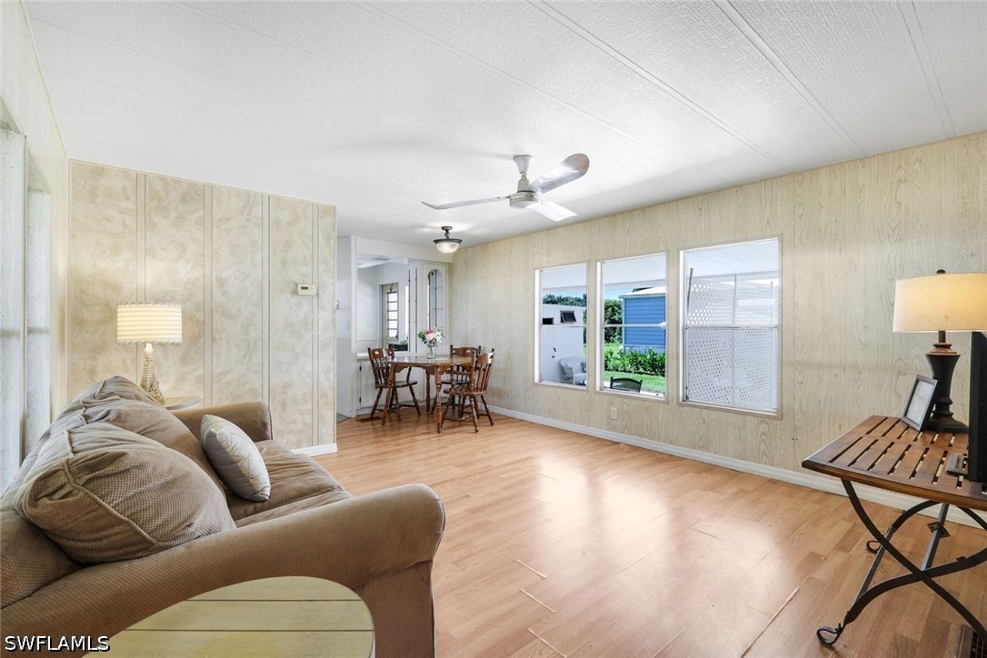 2 Bed ManufacturedHome for Sale in Bonita Springs, photo 7