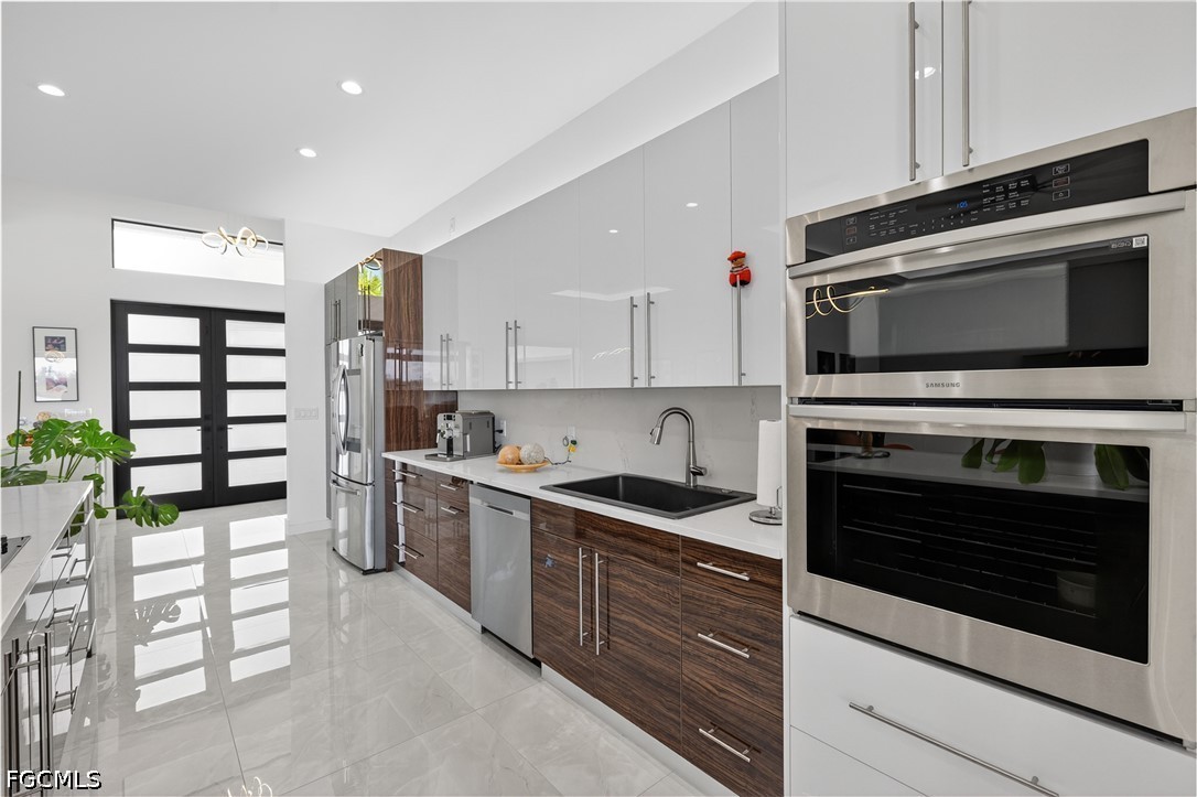 5 Bed Pool Home for Sale in Cape Coral, photo 7