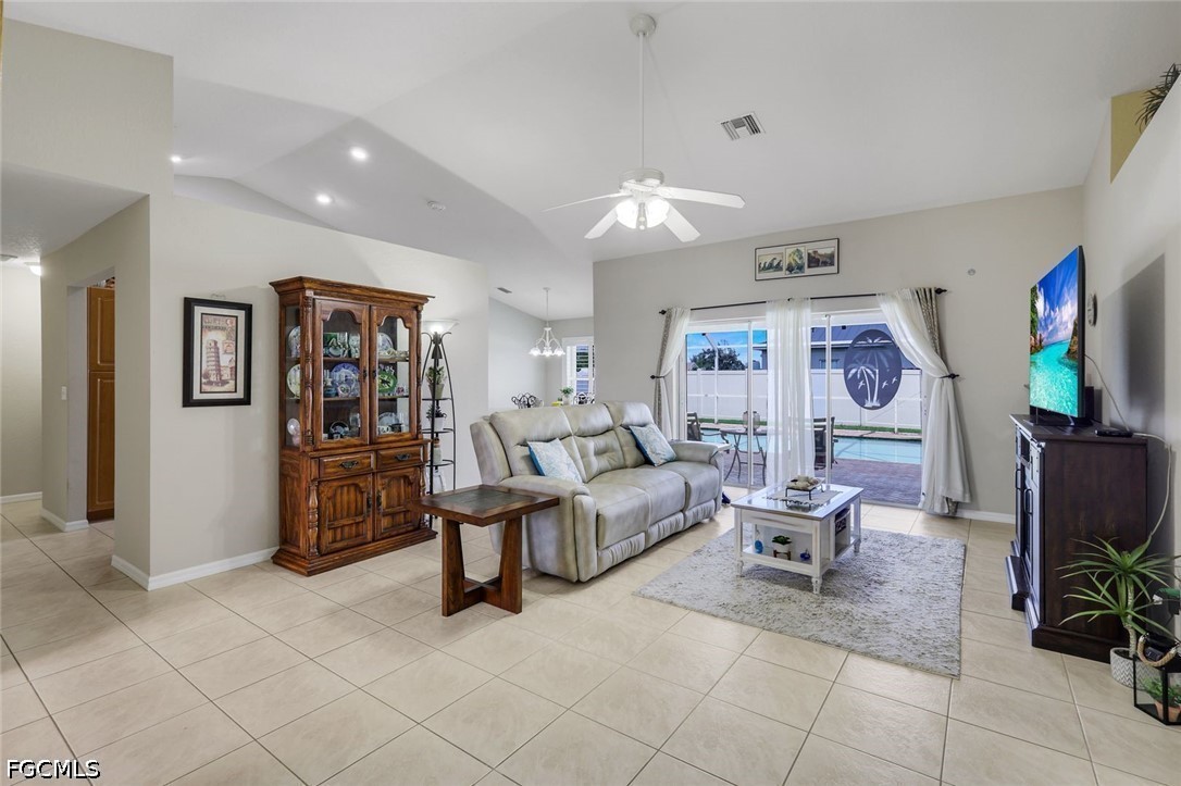 3 Bed Pool Home for Sale in Cape Coral, photo 7