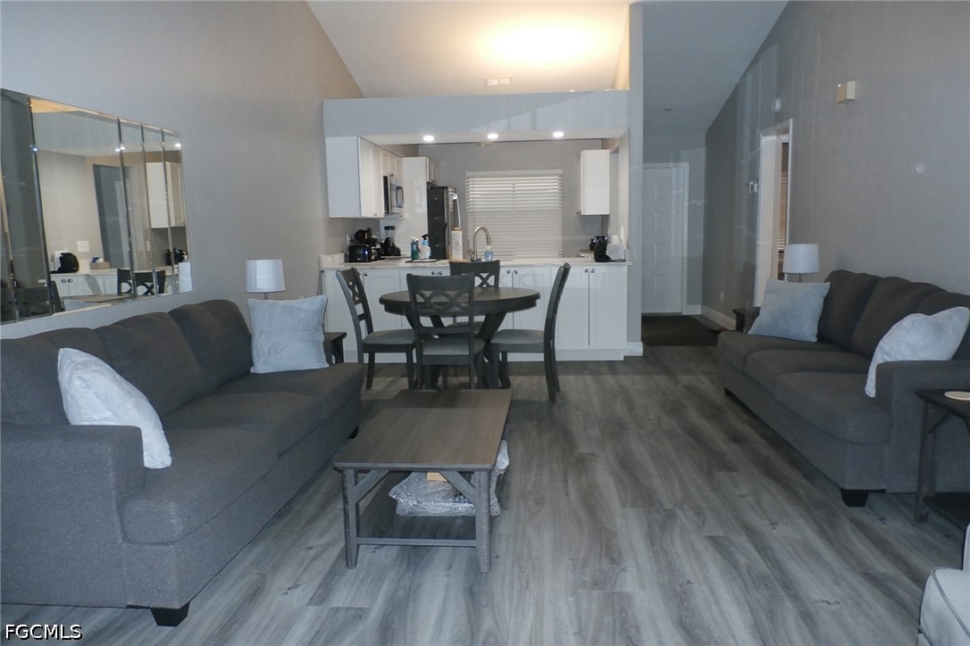 2 Bed Condominium for Sale in Cinnamon Cove, photo 7