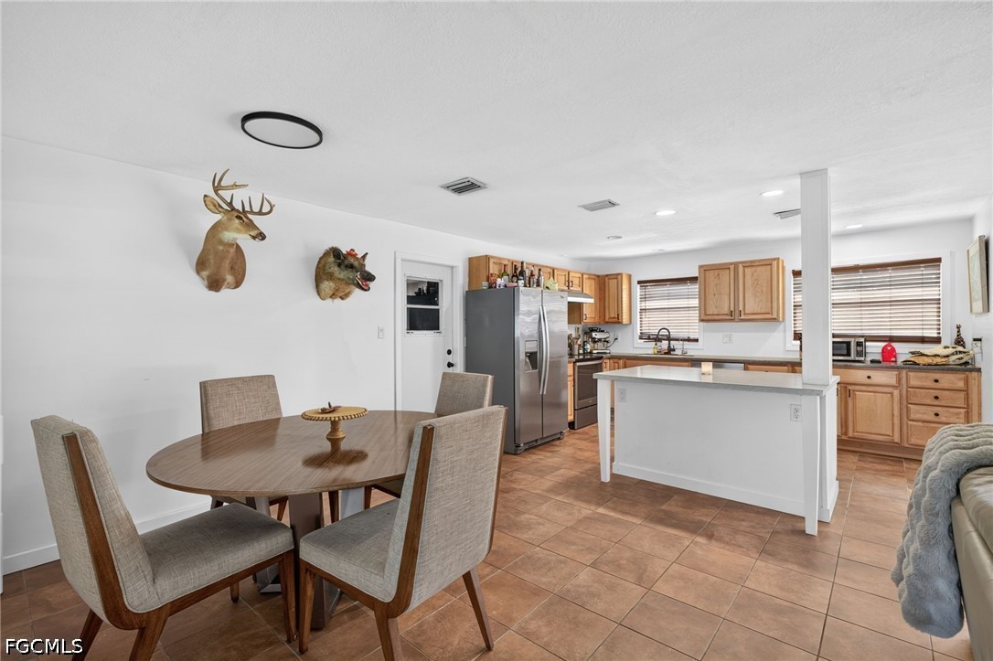2 Bed SingleFamilyResidence for Sale in Rio Vista, photo 7