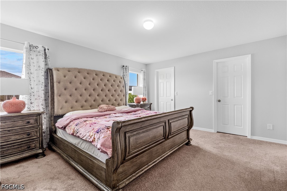 4 Bed SingleFamilyResidence for Sale in Cape Coral, photo 7