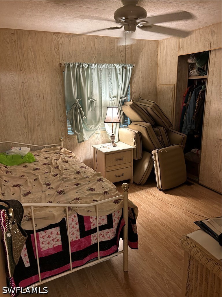 2 Bed ManufacturedHome for Sale in Naples, photo 7
