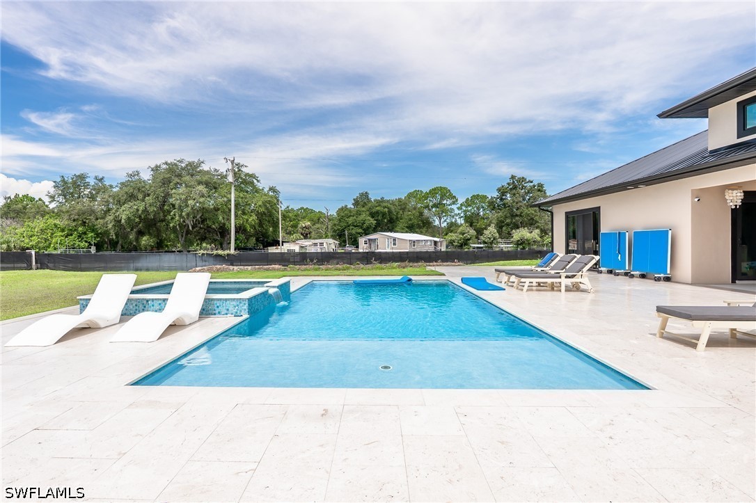 3 Bed Pool Home for Sale in Clewiston, photo 7
