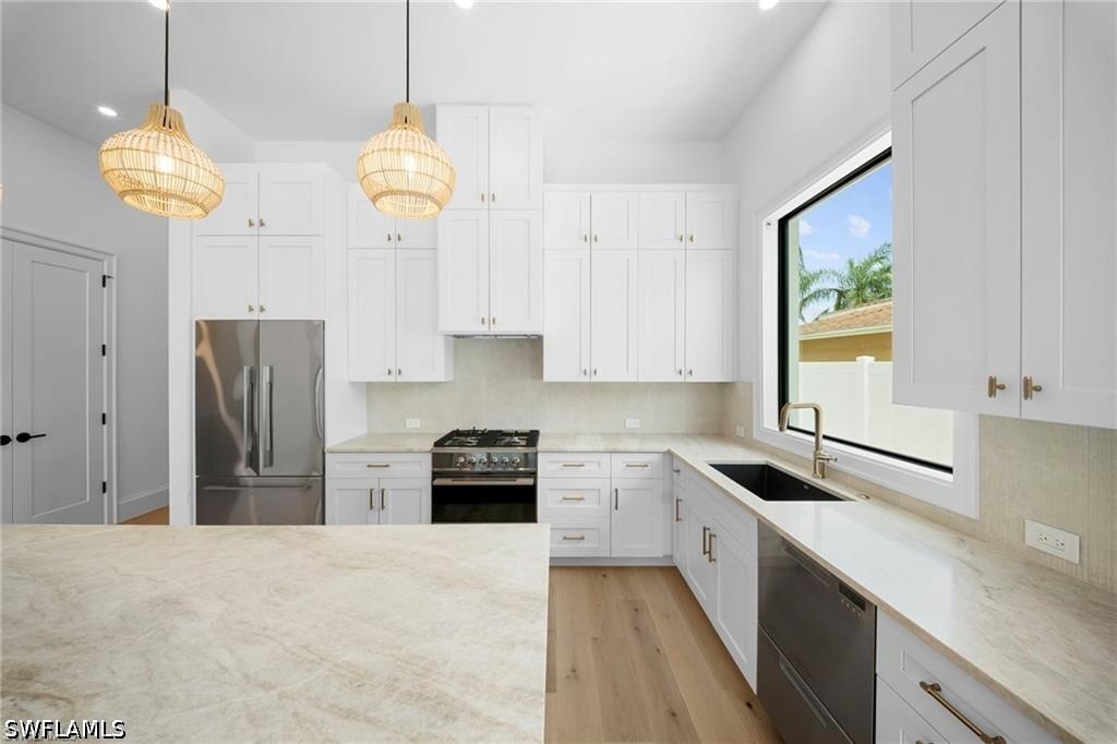 4 Bed Pool Home for Sale in Naples Park, photo 7