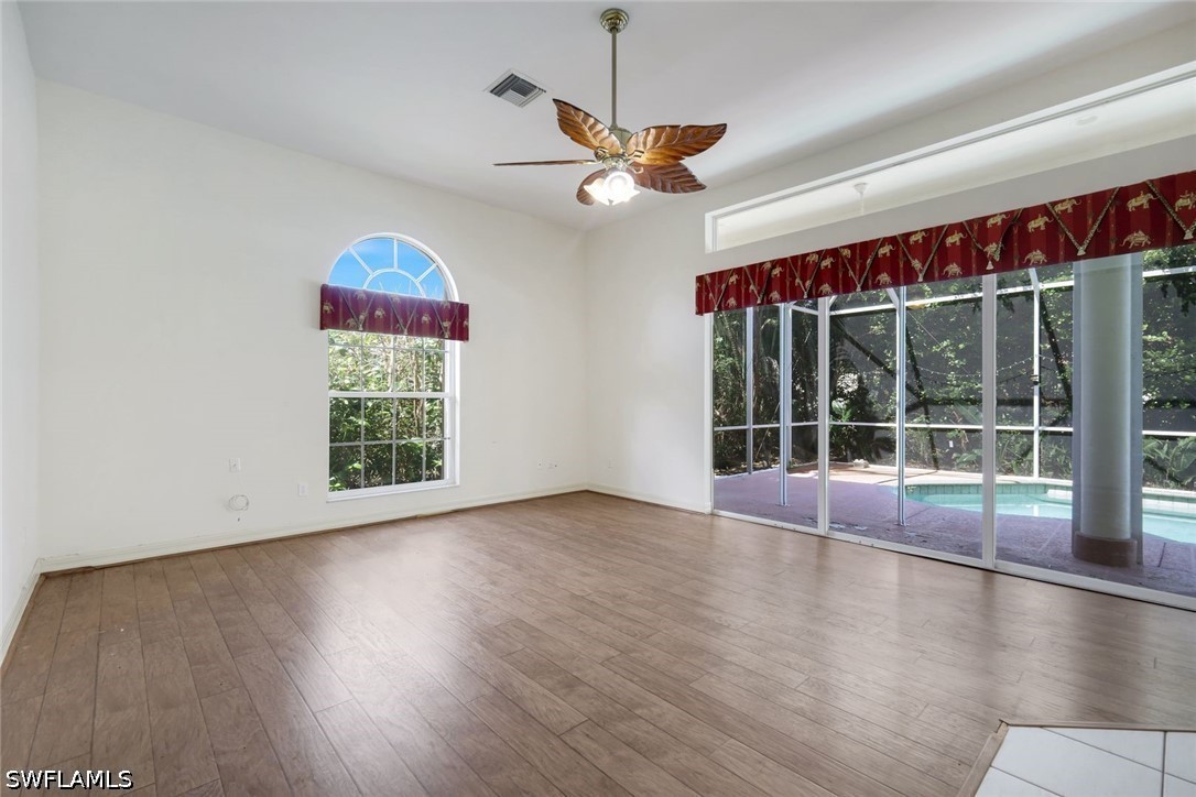 3 Bed Pool Home for Sale in Spanish Wells, photo 7