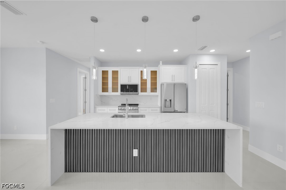 3 Bed SingleFamilyResidence for Sale in Lehigh Acres, photo 7
