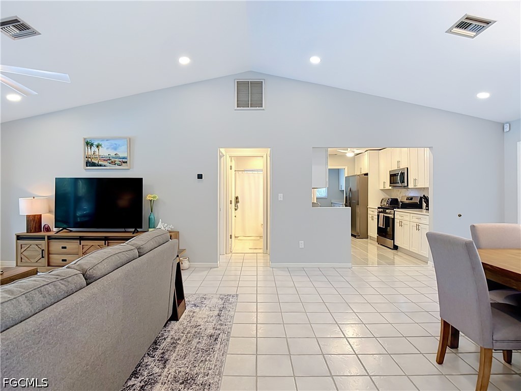 3 Bed Pool Home for Sale in Golden Gate Estates, photo 7