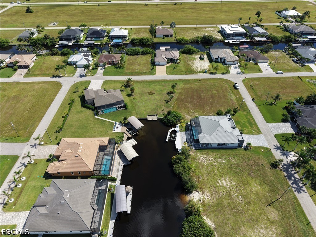 Waterfront Home for Sale in Cape Coral, photo 7