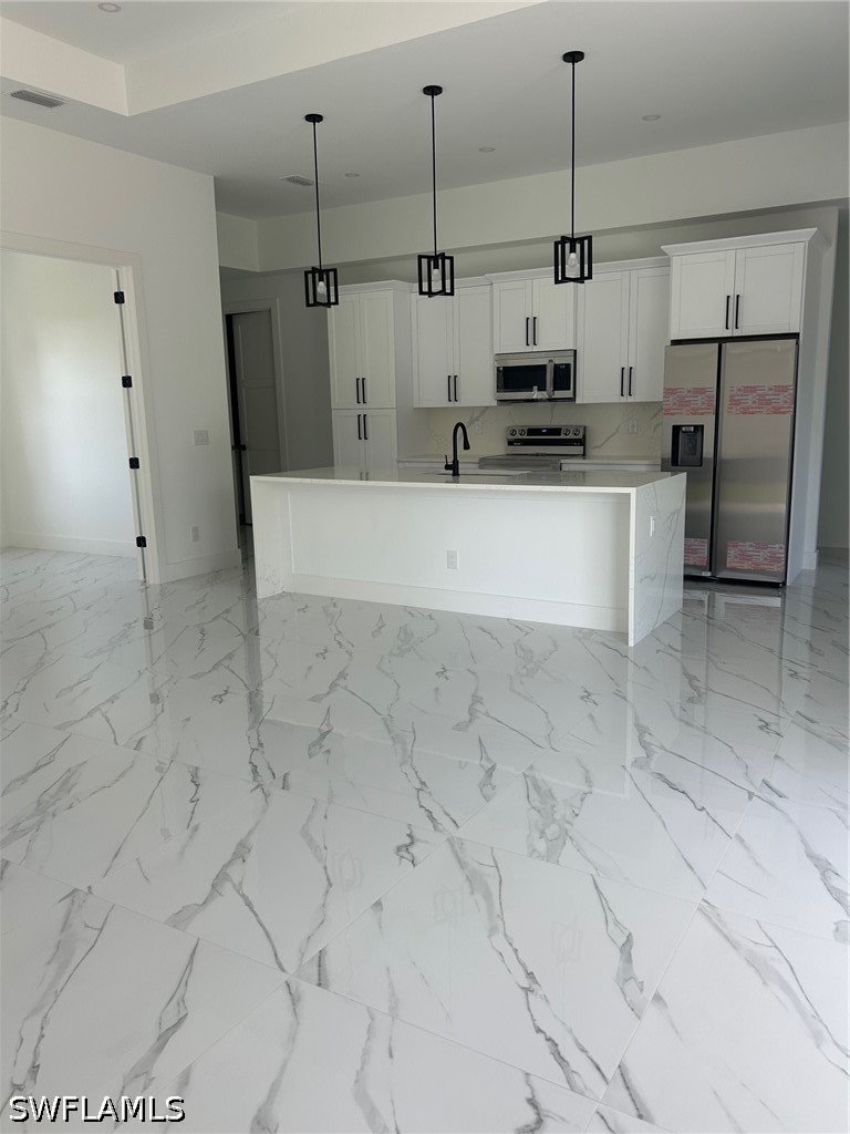 3 Bed SingleFamilyResidence for Sale in Naples, photo 7