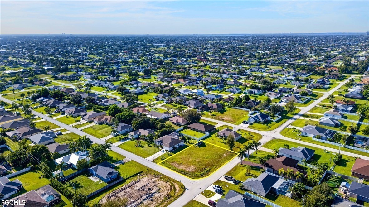 Residential for Sale in Cape Coral, photo 7