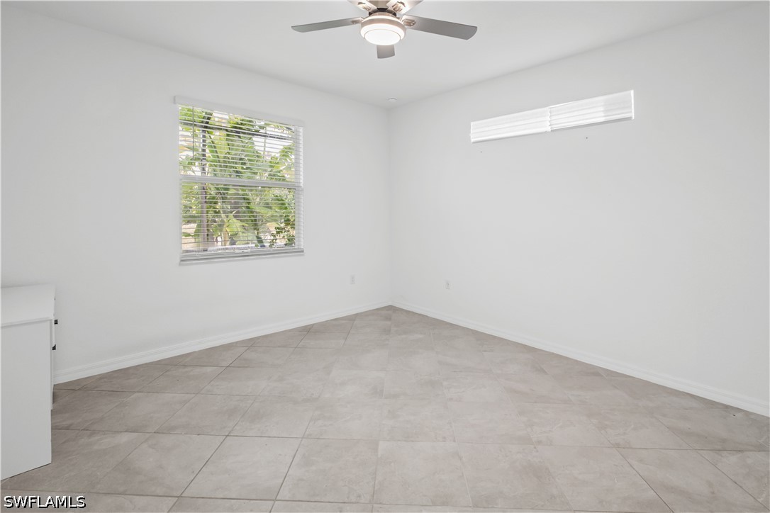 2 Bed Attached for Sale in Naples, photo 7