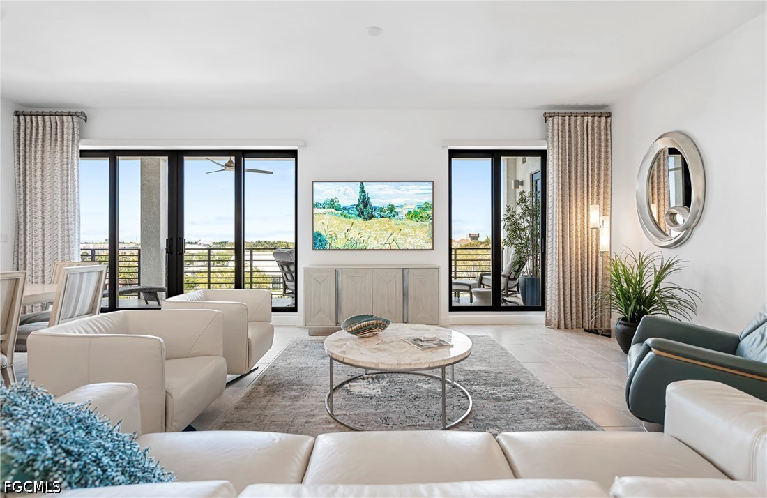 3 Bed Condominium for Sale in Naples, photo 7