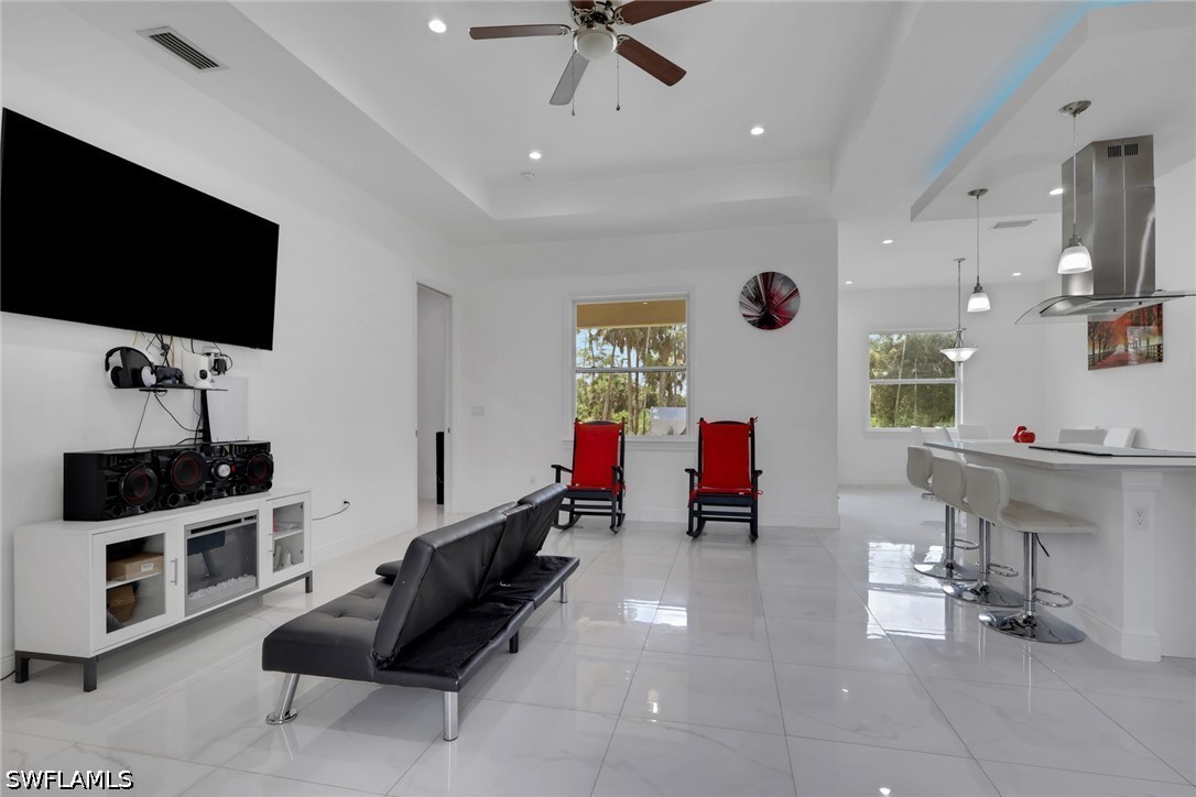 3 Bed SingleFamilyResidence for Sale in Naples, photo 7