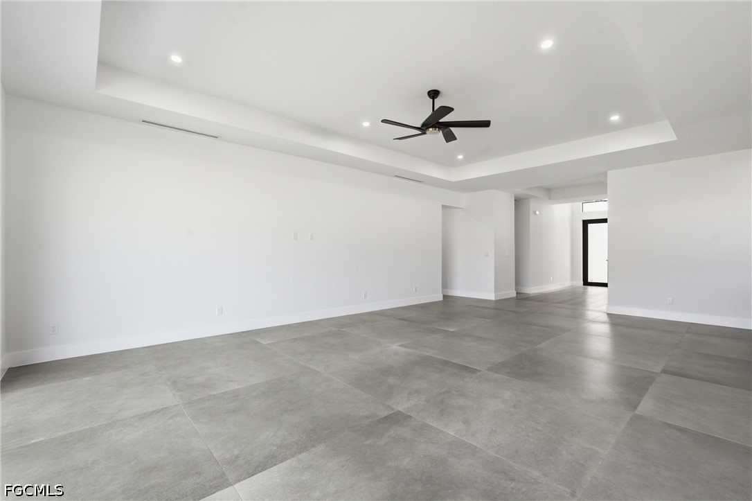 3 Bed SingleFamilyResidence for Sale in Cape Coral, photo 7