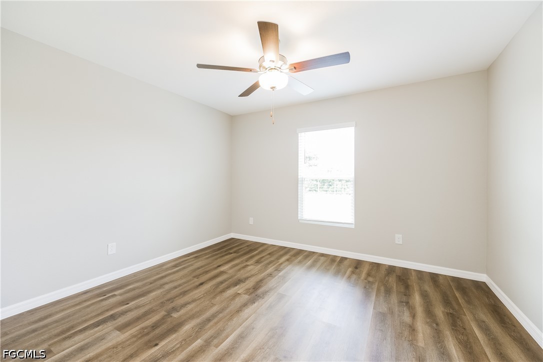 4 Bed SingleFamilyResidence for Sale in Lehigh Acres, photo 7