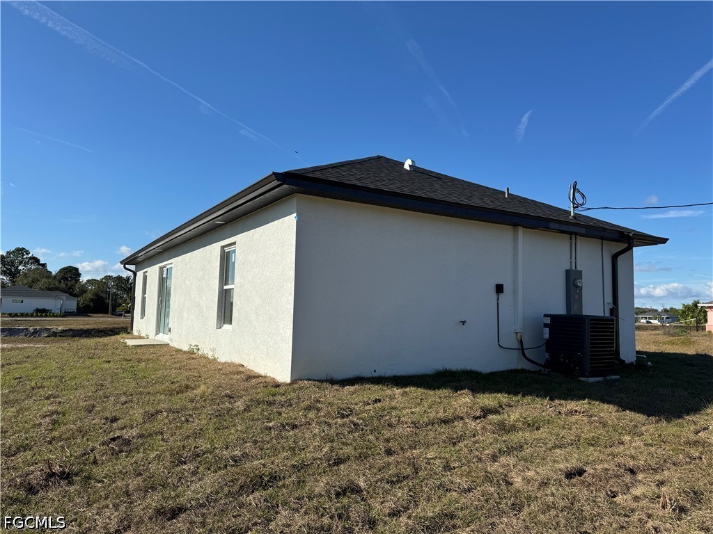 3 Bed SingleFamilyResidence for Sale in Lehigh Acres, photo 7