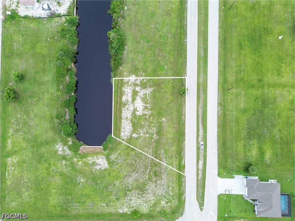 Waterfront Home for Sale in Cape Coral, photo 7