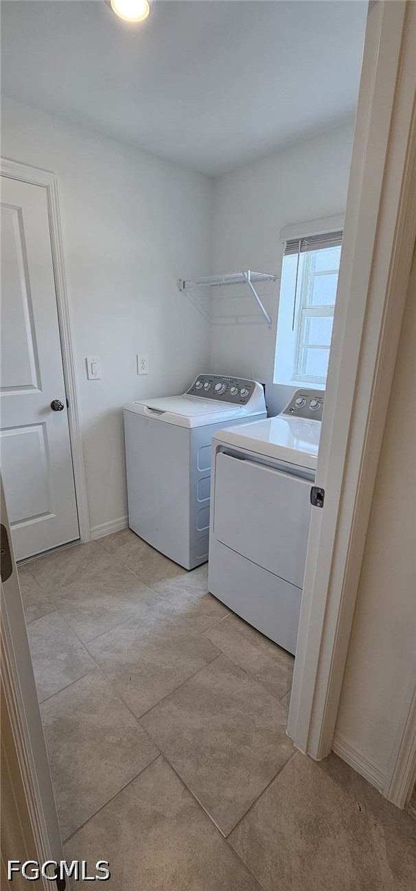 3 Bed Waterfront Home for Sale in Lehigh Acres, photo 7